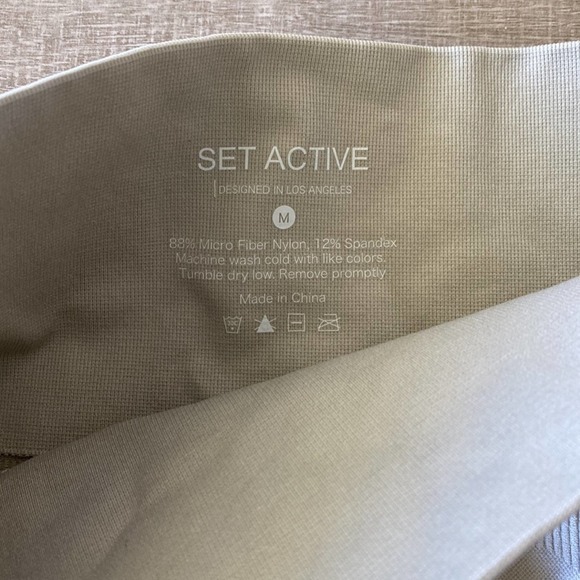 Set Active Cream Leggings Size: M - Picture 5 of 7